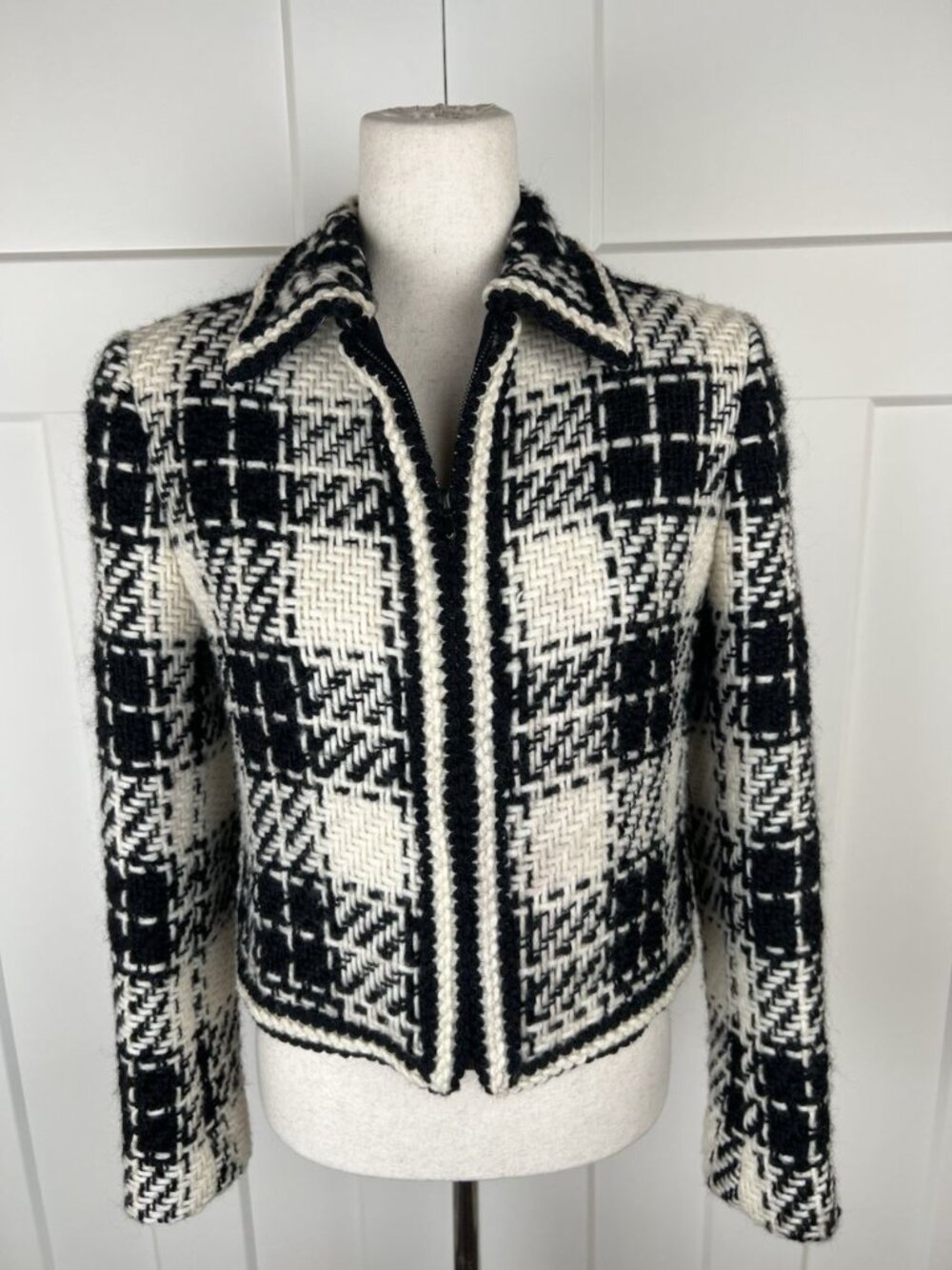 Vintage Carlisle Wool Plaid Jacket Size 2 Black White Zip Front Cropped